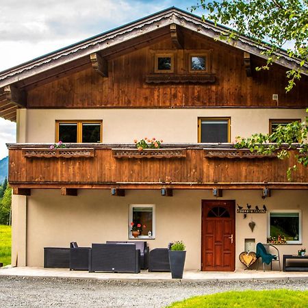 Mountain Lodge Neukirchen am Großvenediger エクステリア 写真