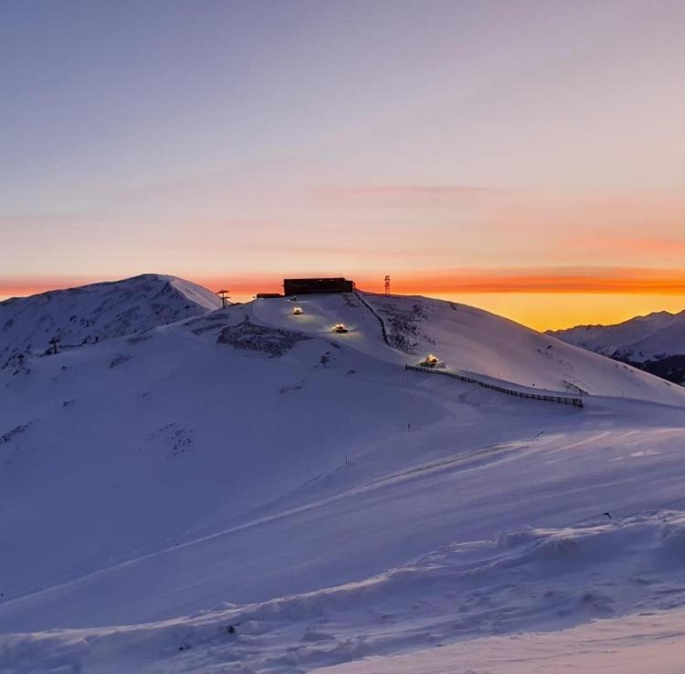 Mountain Lodge Neukirchen am Großvenediger エクステリア 写真
