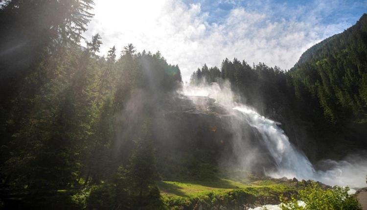 Mountain Lodge Neukirchen am Großvenediger エクステリア 写真