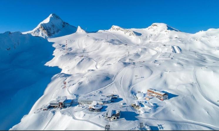 Mountain Lodge Neukirchen am Großvenediger エクステリア 写真